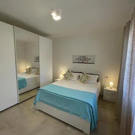 Silent Flat In The Center דירה